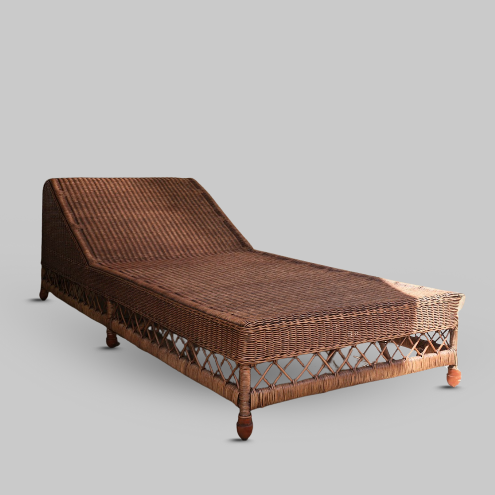 Realm August Daybed