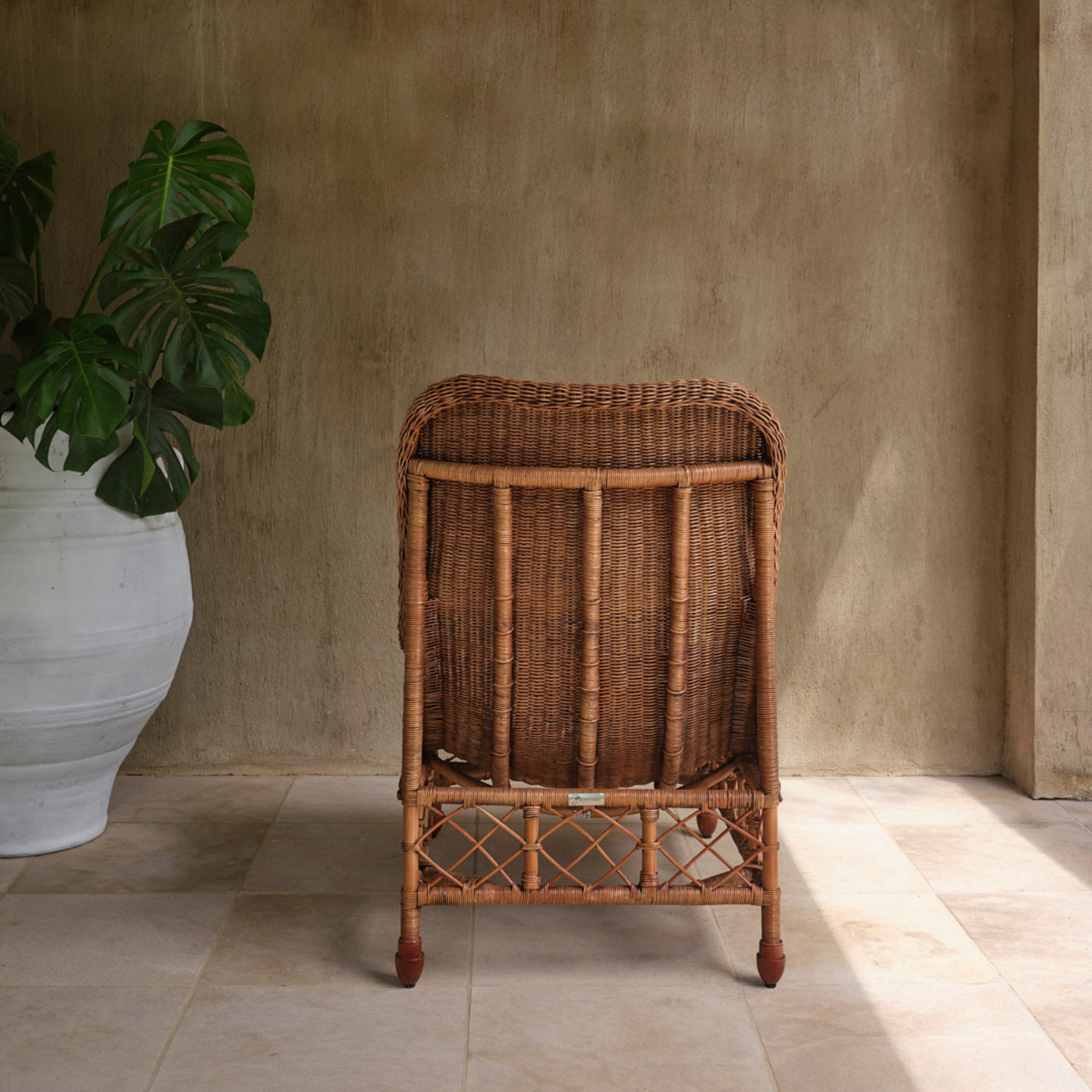 Realm August Lounge Chair