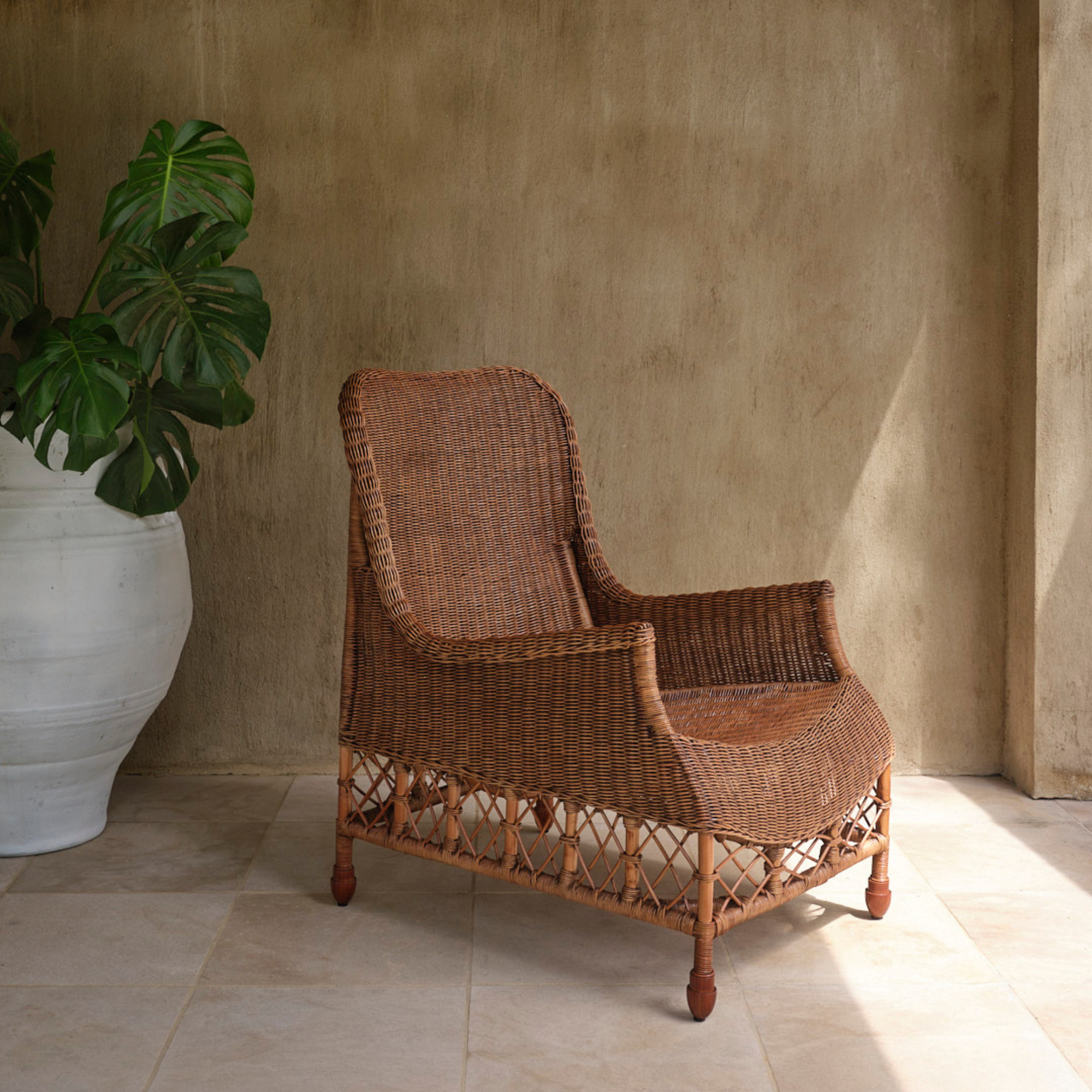 Realm August Lounge Chair