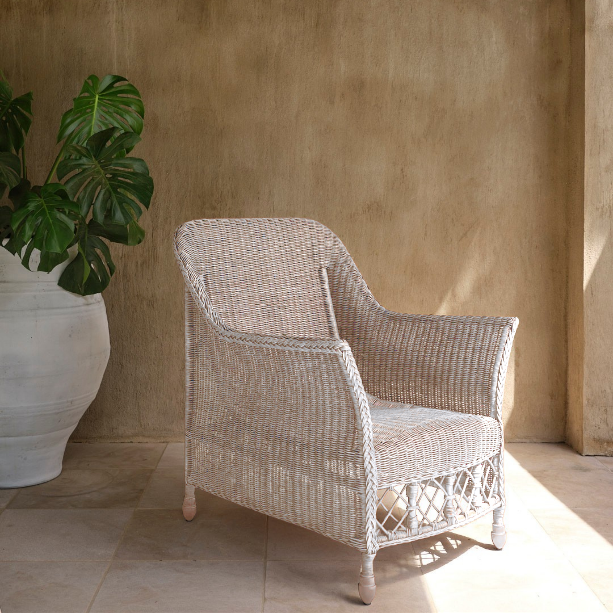 Realm Desiree Lounge Chair