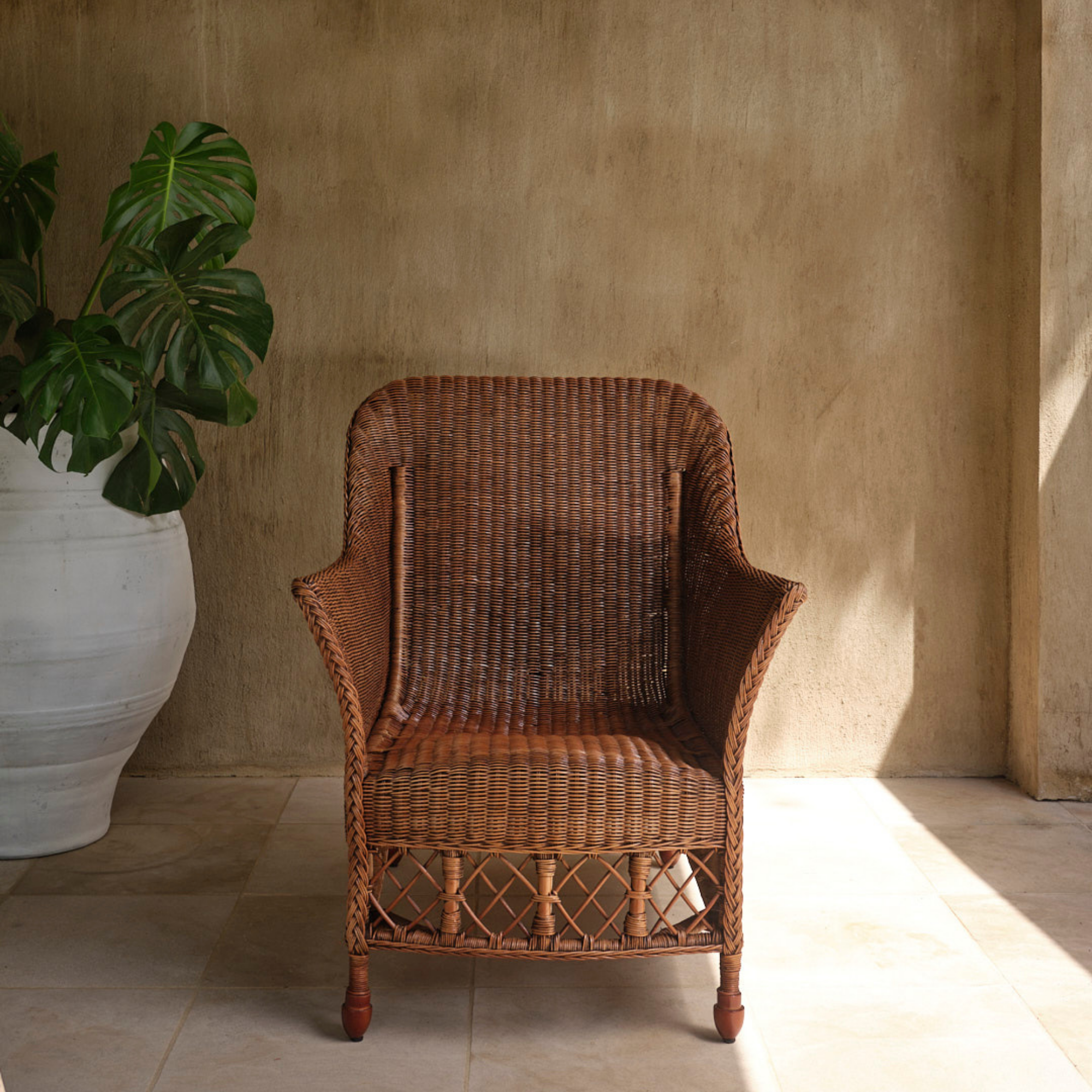 Realm Desiree Lounge Chair