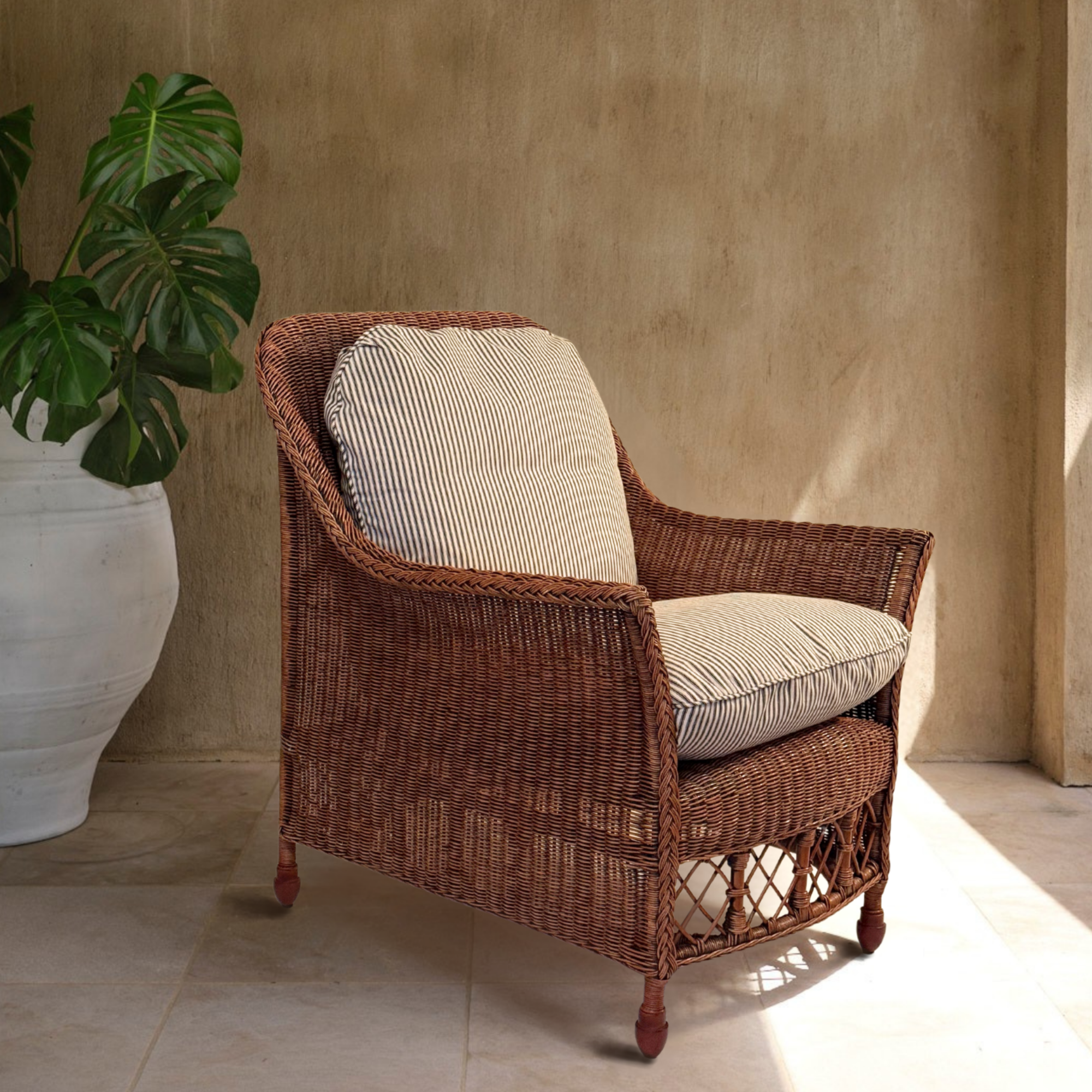 Realm Desiree Lounge Chair