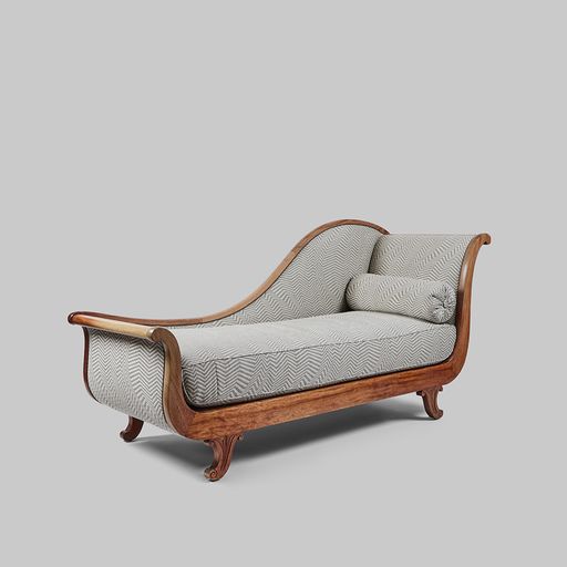 Vintage Fainting Couch With Bolster